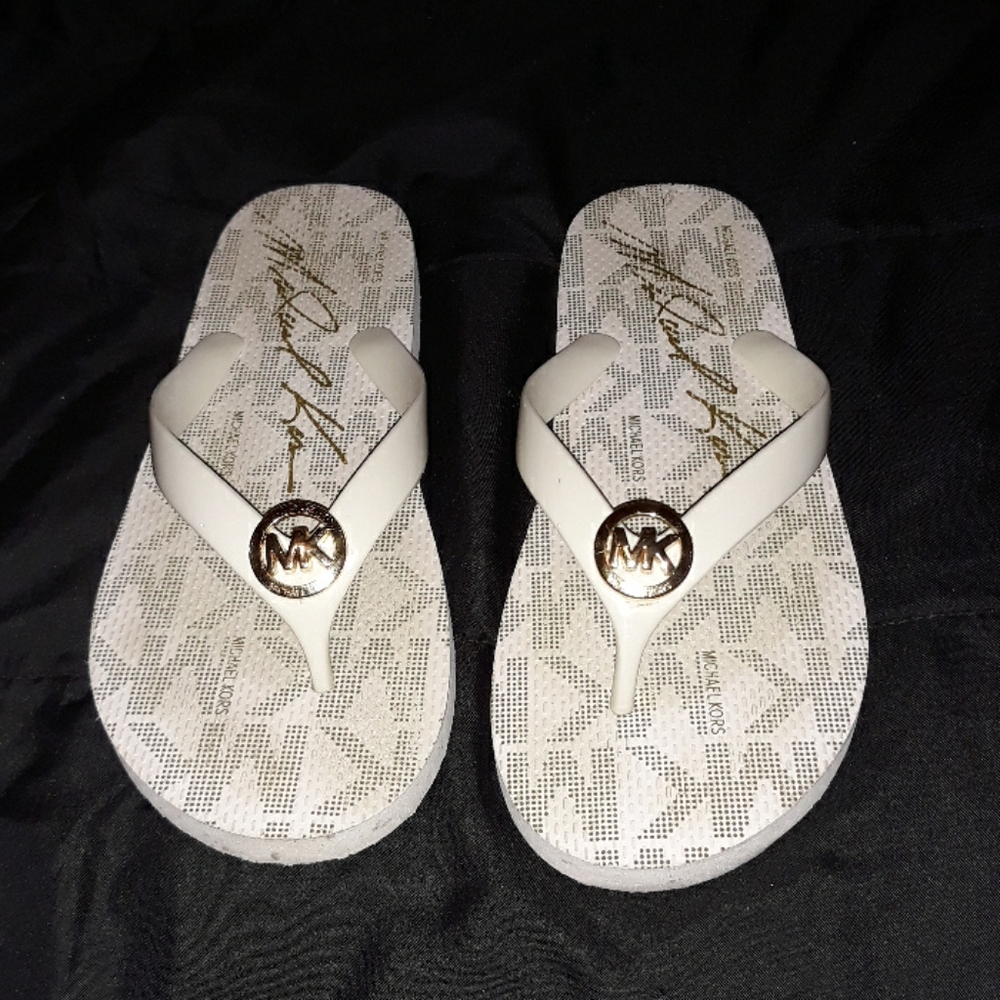 Mk fill flops